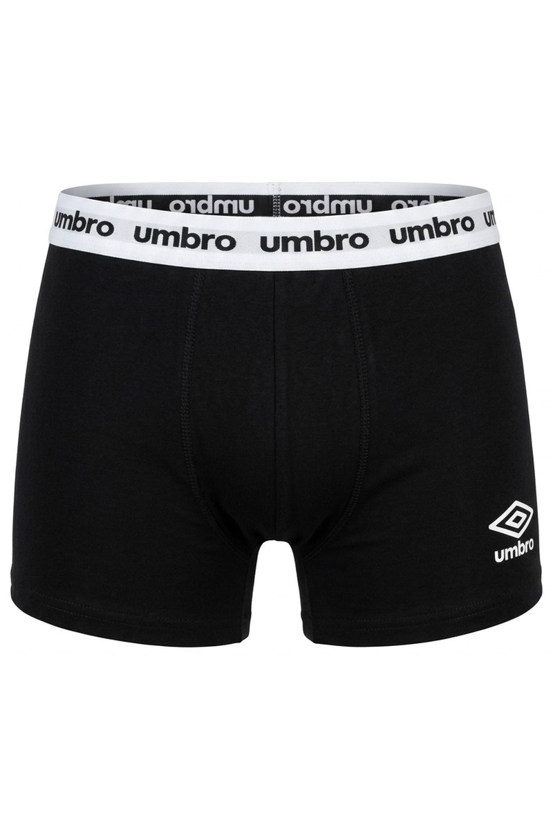 شورت رجالي أسود من Umbro